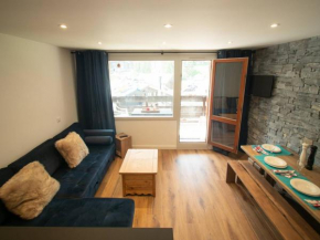 Charmant 2 pièces pour 5 pers avec balcon, service linge inclus ! - FR-1-291-877